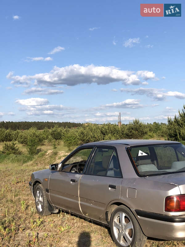 1994 mazda 323