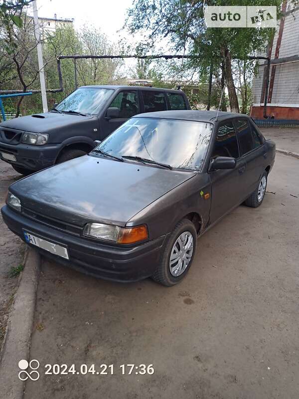 1989 mazda 323