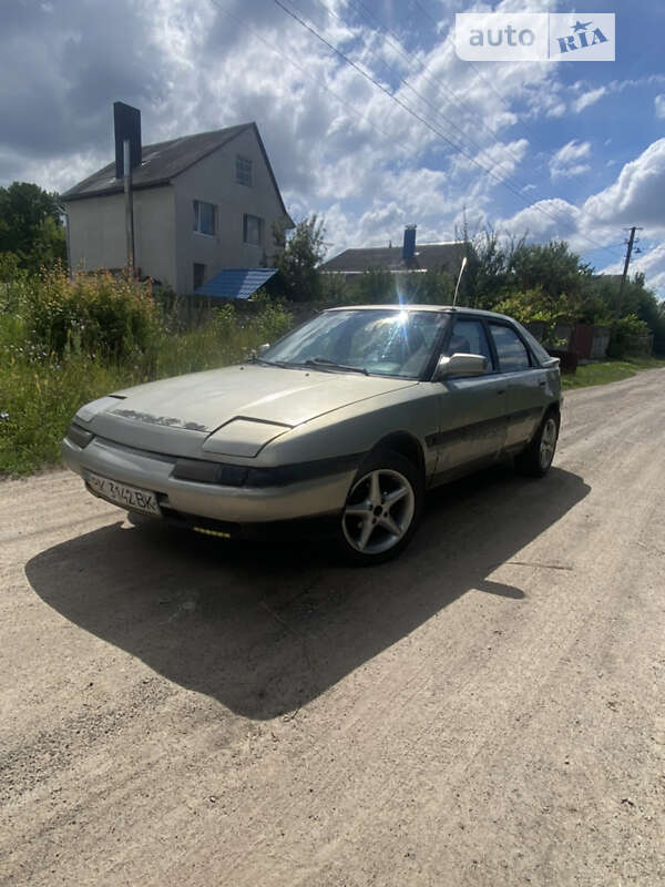 1993 mazda 323