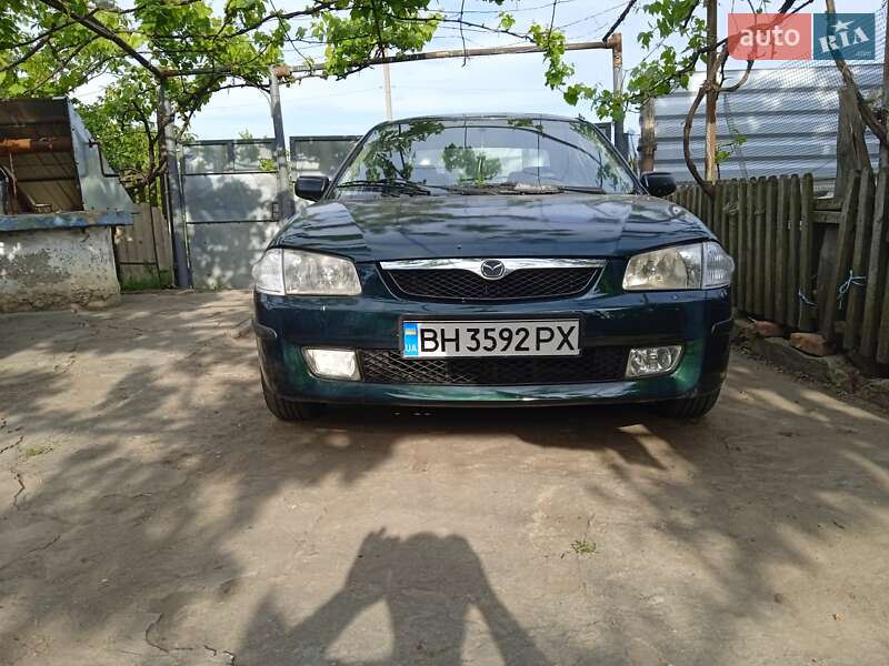 1998 mazda 323