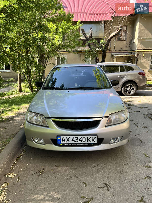 2001 mazda 323
