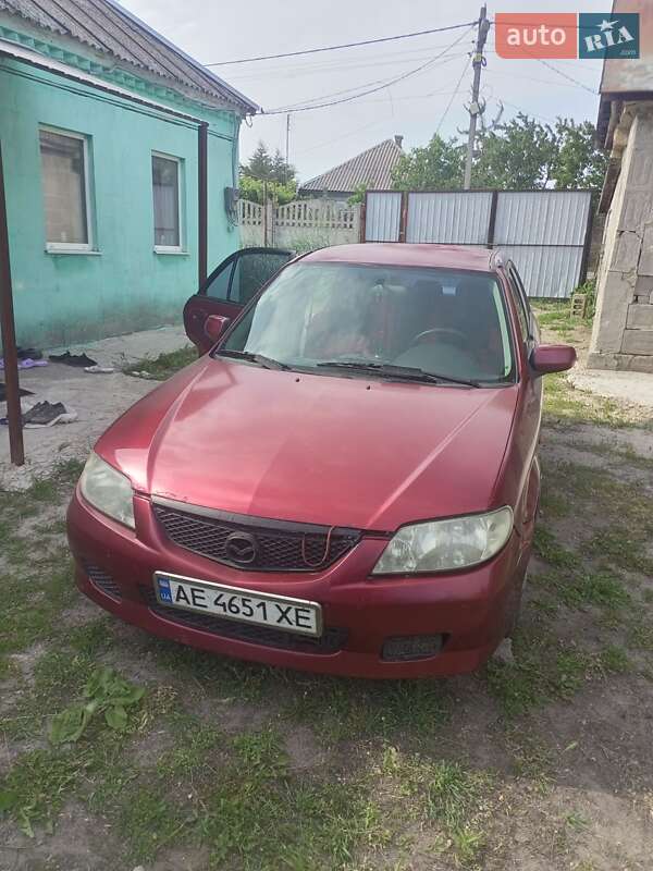 2002 mazda 323