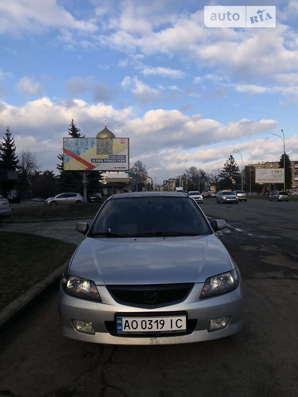 2002 mazda 323