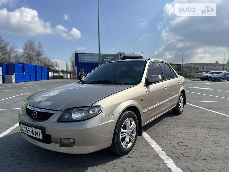 2002 mazda 323