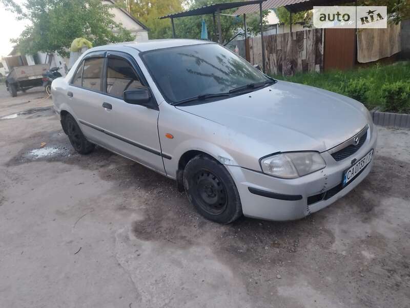 1999 mazda 323
