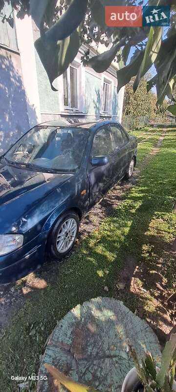 1999 mazda 323