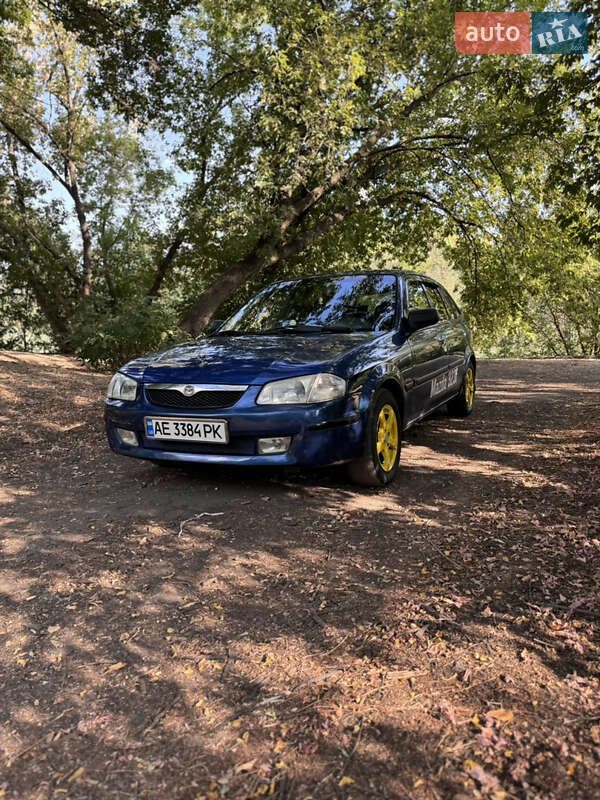 1999 mazda 323