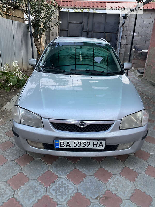 2000 mazda 323