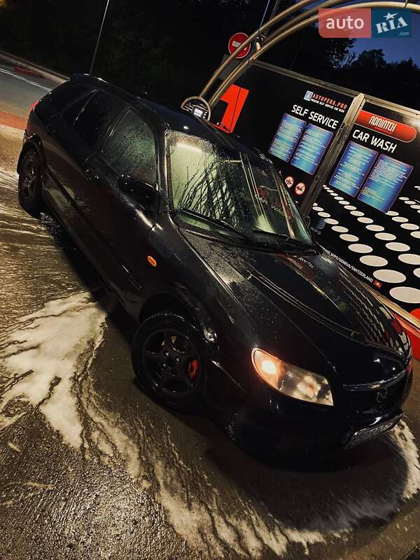 2002 mazda 323 f