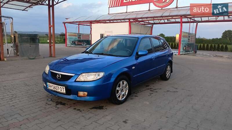 2002 mazda 323
