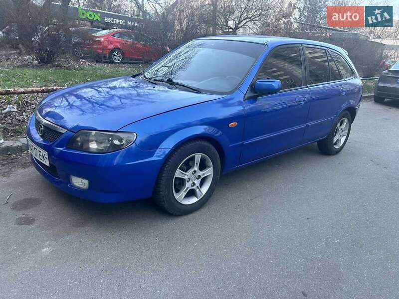 2002 mazda 323