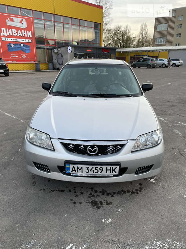 2003 mazda 323