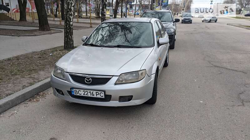 2001 mazda 323 f
