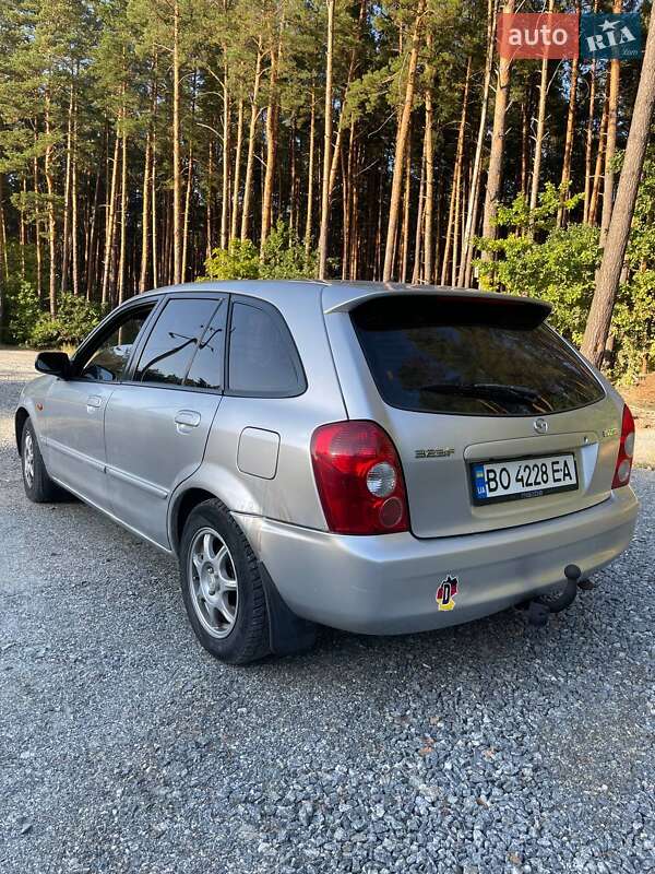 2002 mazda 323 f