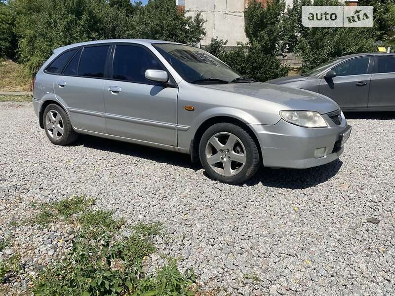 2001 mazda 323