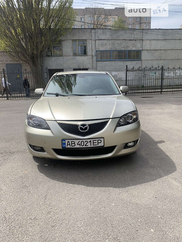 2004 mazda 3
