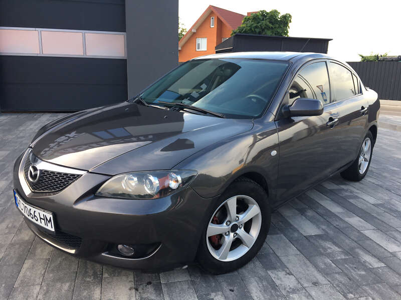 2004 mazda 3