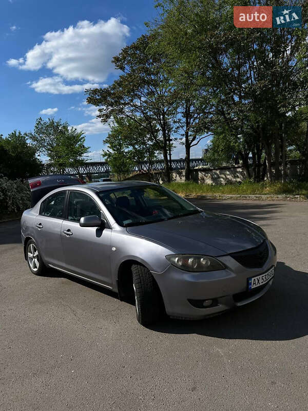 2004 mazda 3