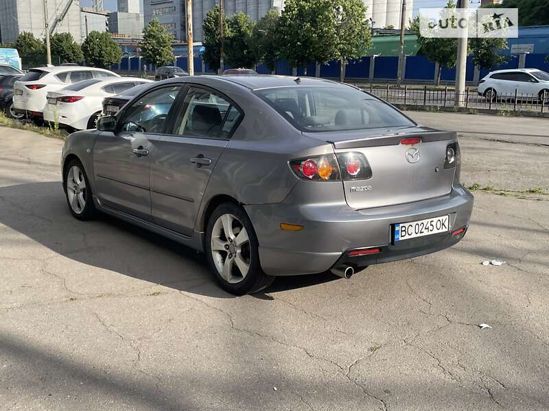 2005 mazda 3