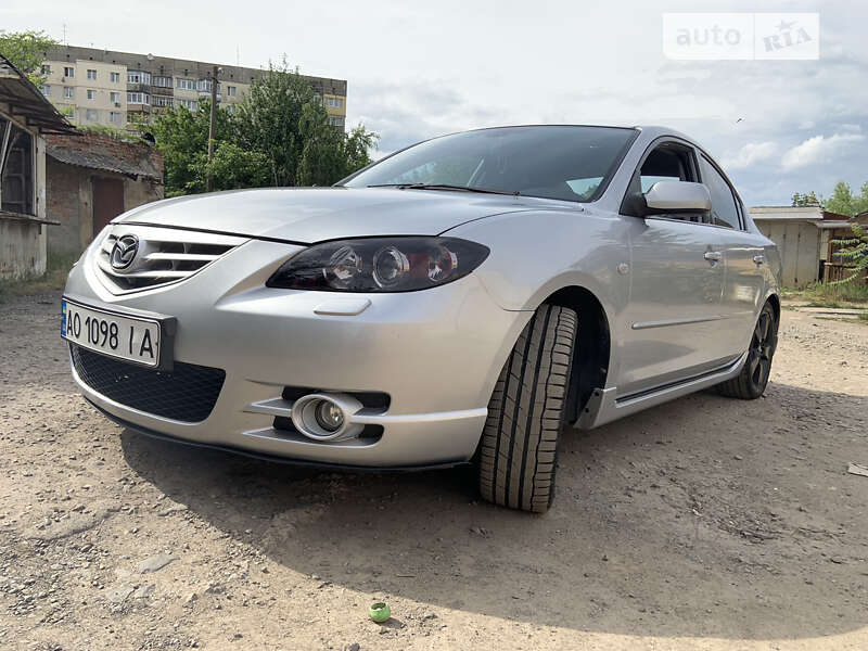 2005 mazda 3