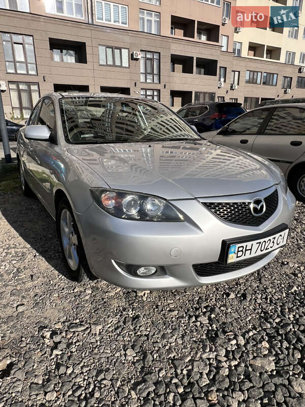 2004 mazda 3
