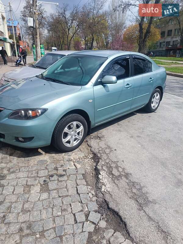 2004 mazda 3