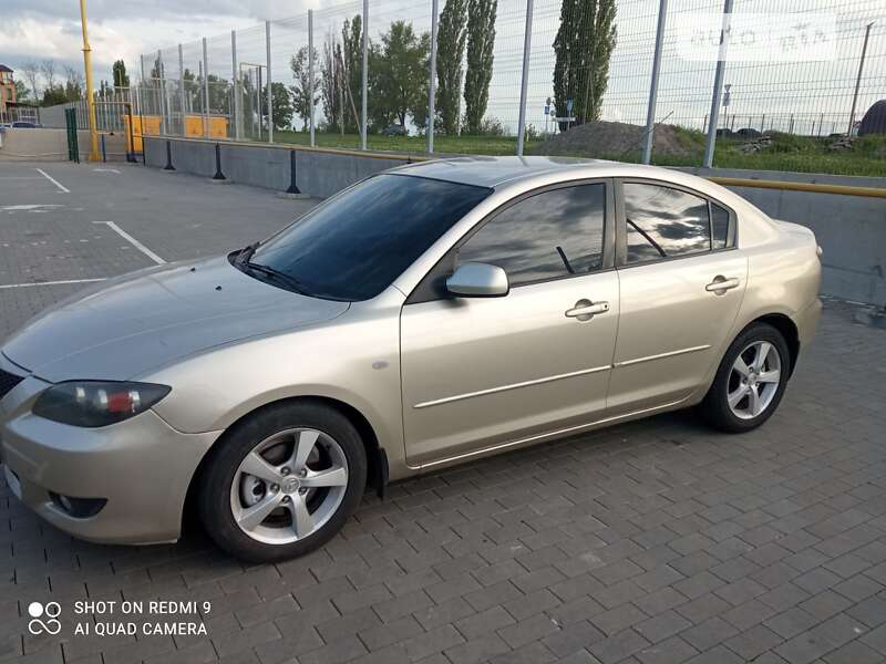 2005 mazda 3