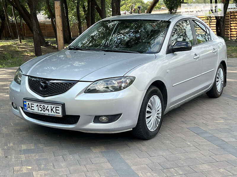 2005 mazda 3