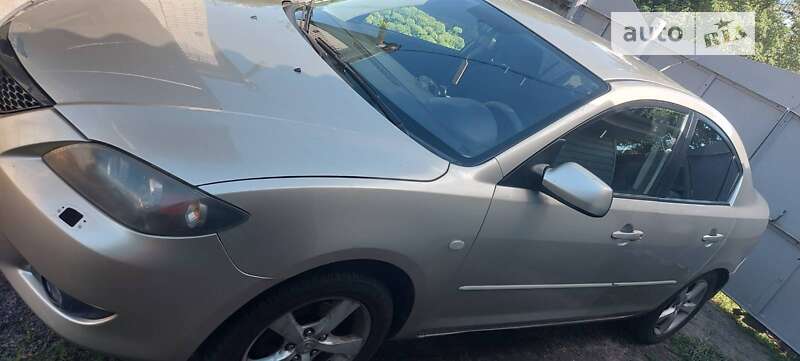 2004 mazda 3