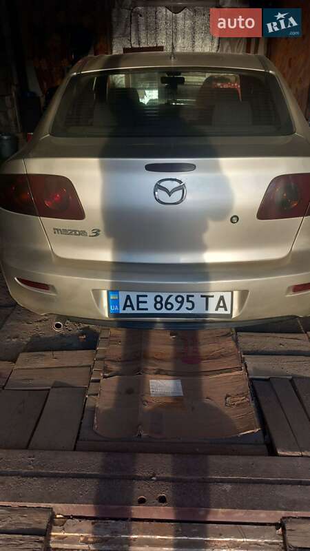 2004 mazda 3