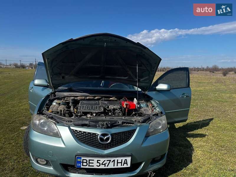 2004 mazda 3