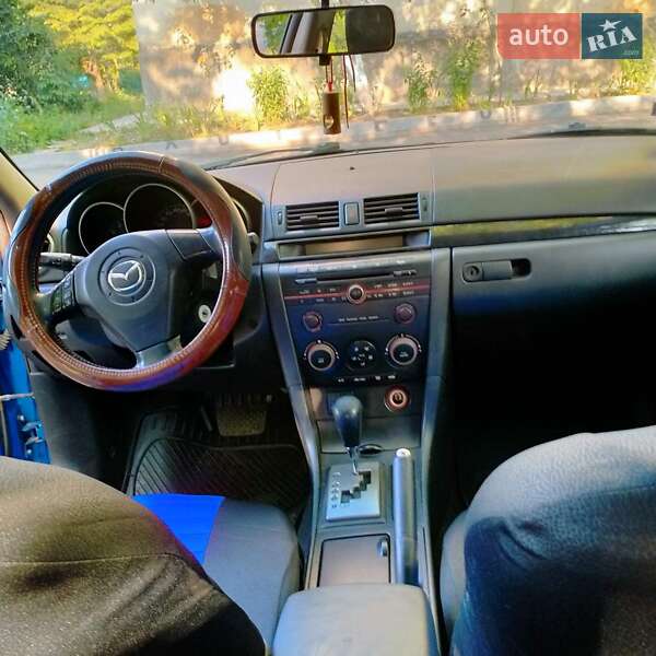 2005 mazda 3
