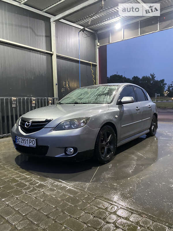 2004 mazda 3