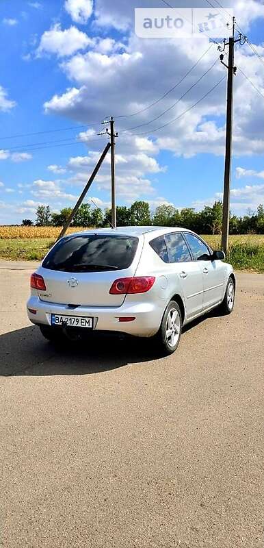 2004 mazda 3