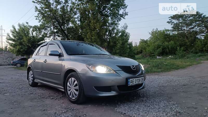 2004 mazda 3