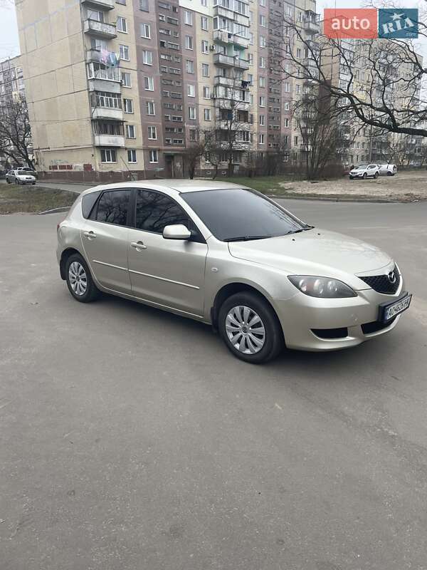 2004 mazda 3