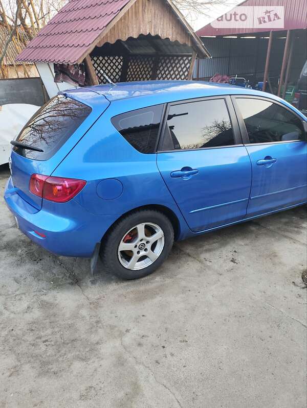 2004 mazda 3