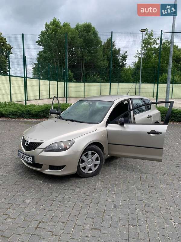 2005 mazda 3