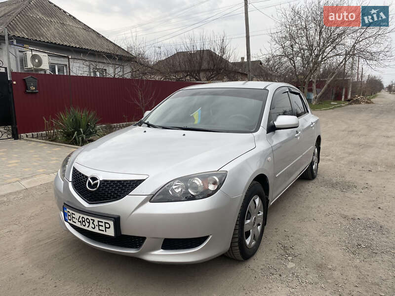 2004 mazda 3