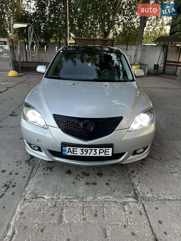 2004 mazda 3