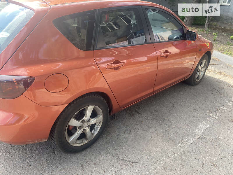 2004 mazda 3