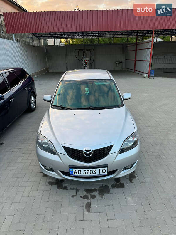 2004 mazda 3