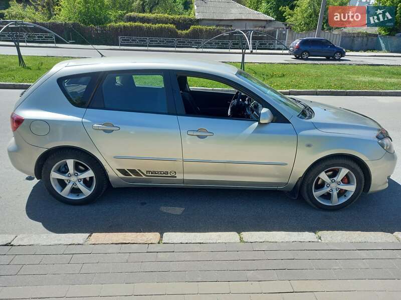 2005 mazda 3