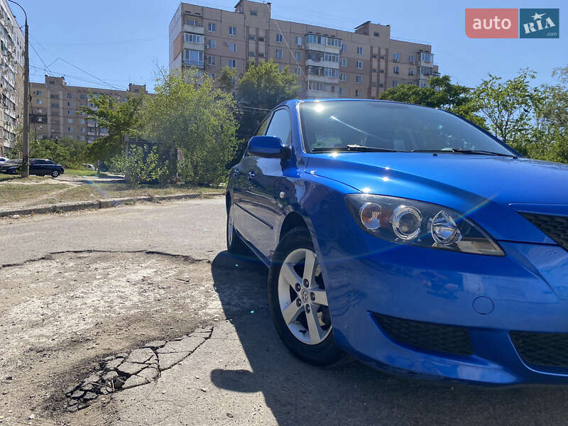 2005 mazda 3