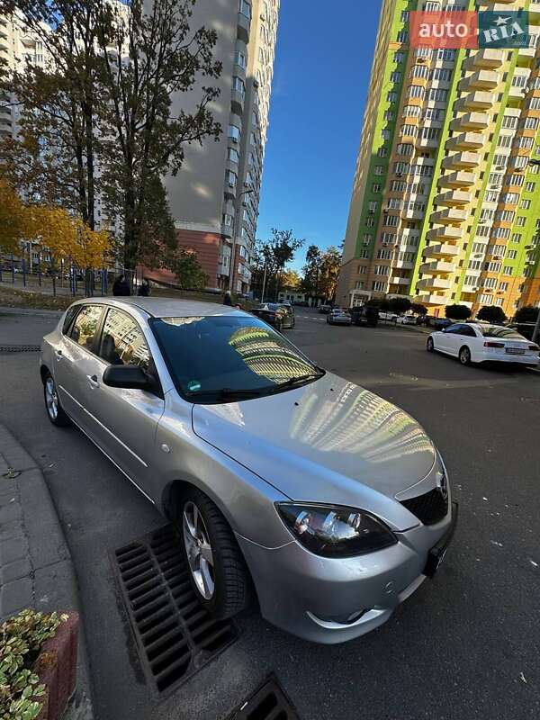 2005 mazda 3