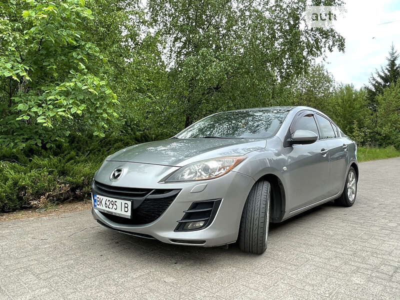 2011 mazda 3
