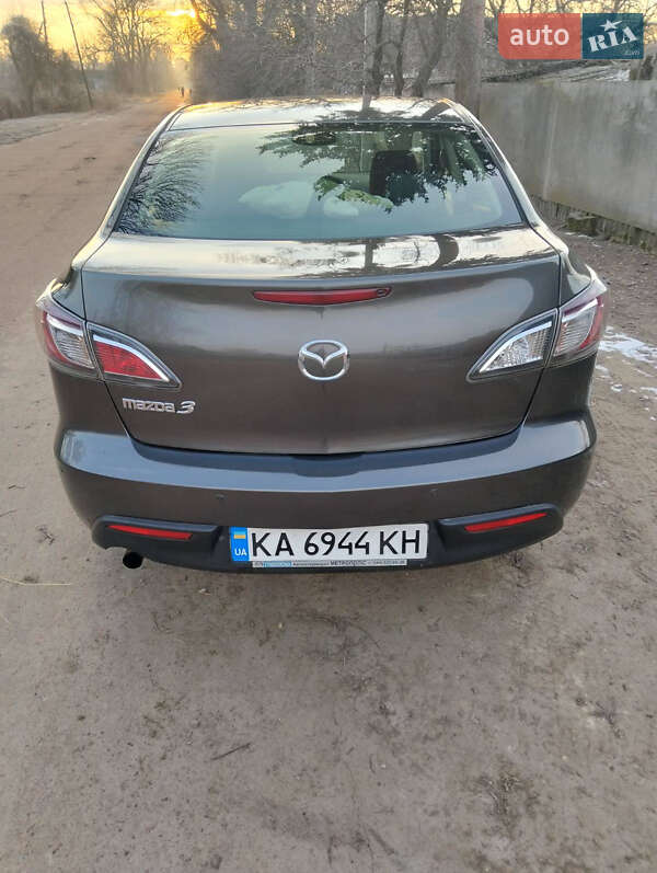 2010 mazda 3