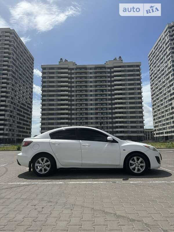 2010 mazda 3
