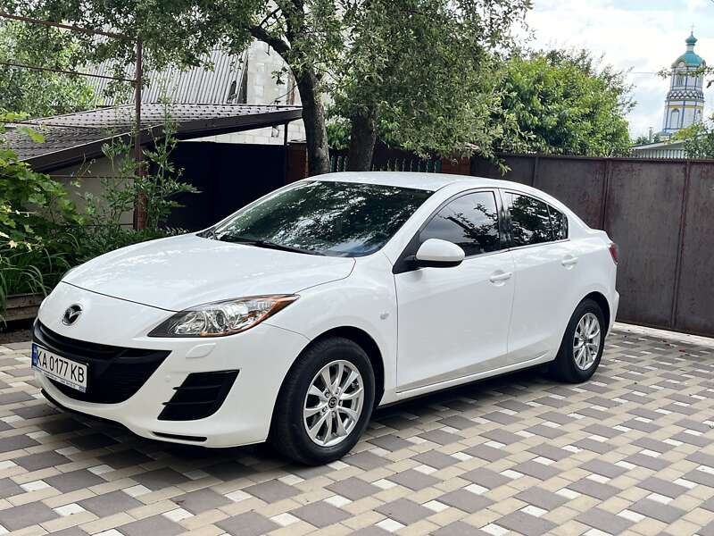 2011 mazda 3