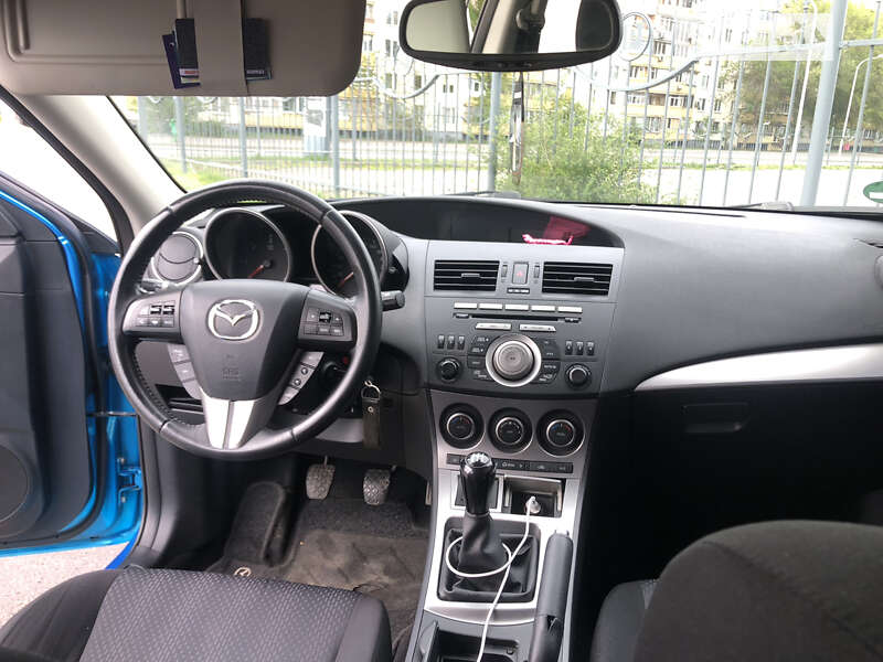 2009 mazda 3